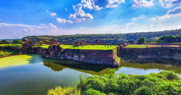 Ranthambore Fort is near the city of Sawai Madhopur. It is a formidable fort having been a focal point of the historical developments of Rajasthan. The fort was held by Chauhans until the 13th century